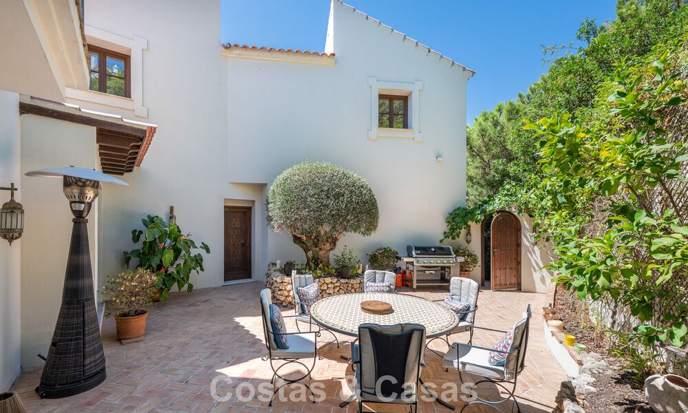 Spacieuse villa familiale méditerranéenne à vendre sur le New Golden Mile entre Marbella et Estepona 807265