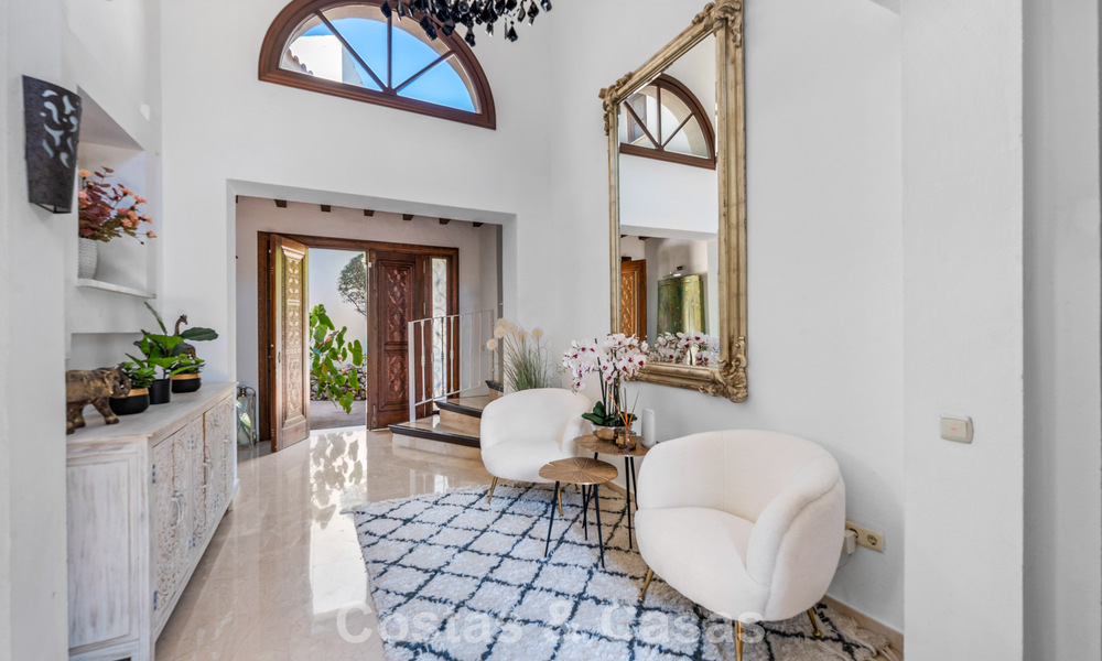 Spacieuse villa familiale méditerranéenne à vendre sur le New Golden Mile entre Marbella et Estepona 807268