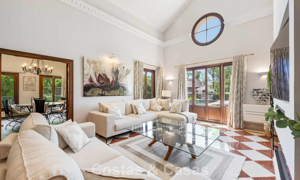 Spacieuse villa familiale méditerranéenne à vendre sur le New Golden Mile entre Marbella et Estepona 807273