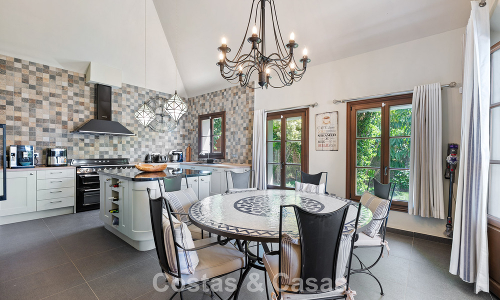 Spacieuse villa familiale méditerranéenne à vendre sur le New Golden Mile entre Marbella et Estepona 807275