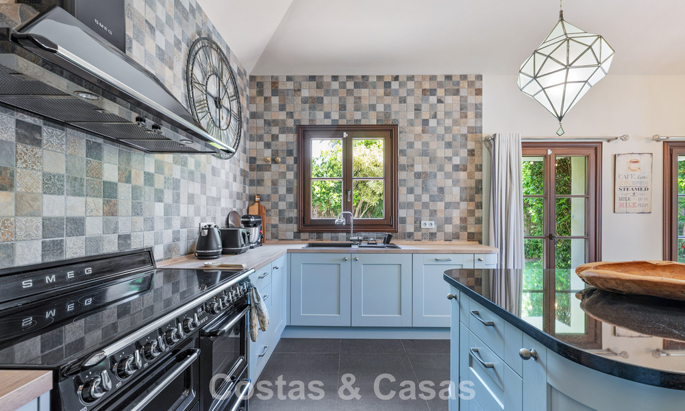 Spacieuse villa familiale méditerranéenne à vendre sur le New Golden Mile entre Marbella et Estepona 807278