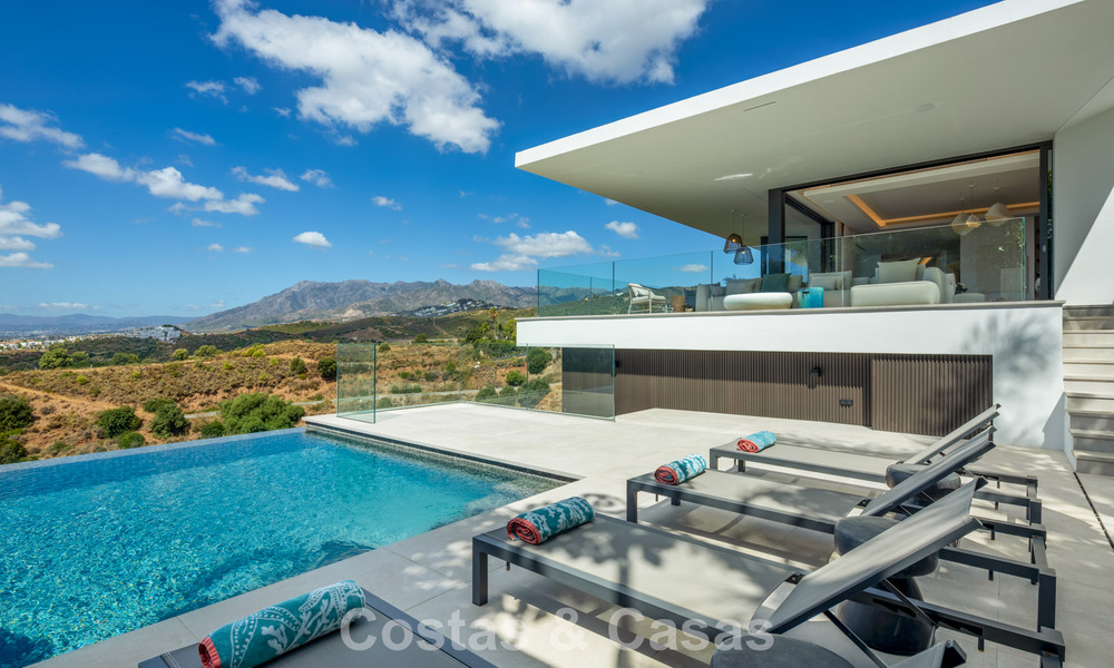 Villa de luxe ultramoderne neuve avec vue panoramique sur la mer à vendre dans l’Est de Marbella 807474