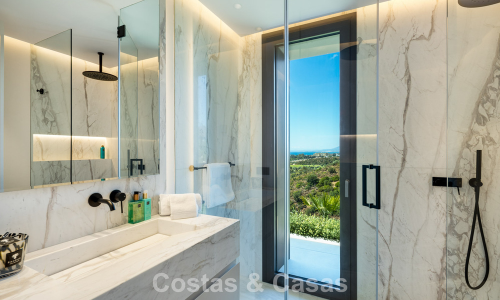 Villa de luxe ultramoderne neuve avec vue panoramique sur la mer à vendre dans l’Est de Marbella 807482