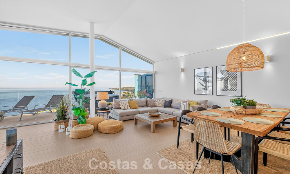 Penthouse d’angle exclusif avec vue panoramique sur la mer à vendre à El Higueron, Benalmádena, Costa del Sol 807386
