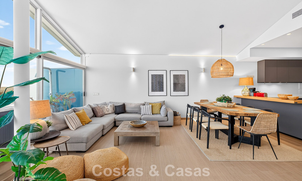 Penthouse d’angle exclusif avec vue panoramique sur la mer à vendre à El Higueron, Benalmádena, Costa del Sol 807387