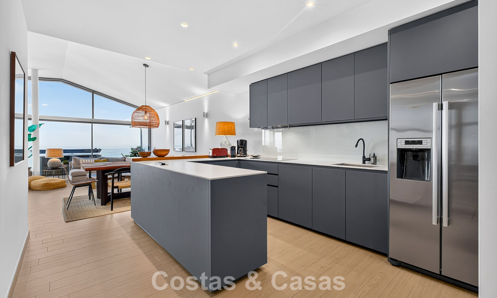 Penthouse d’angle exclusif avec vue panoramique sur la mer à vendre à El Higueron, Benalmádena, Costa del Sol 807391