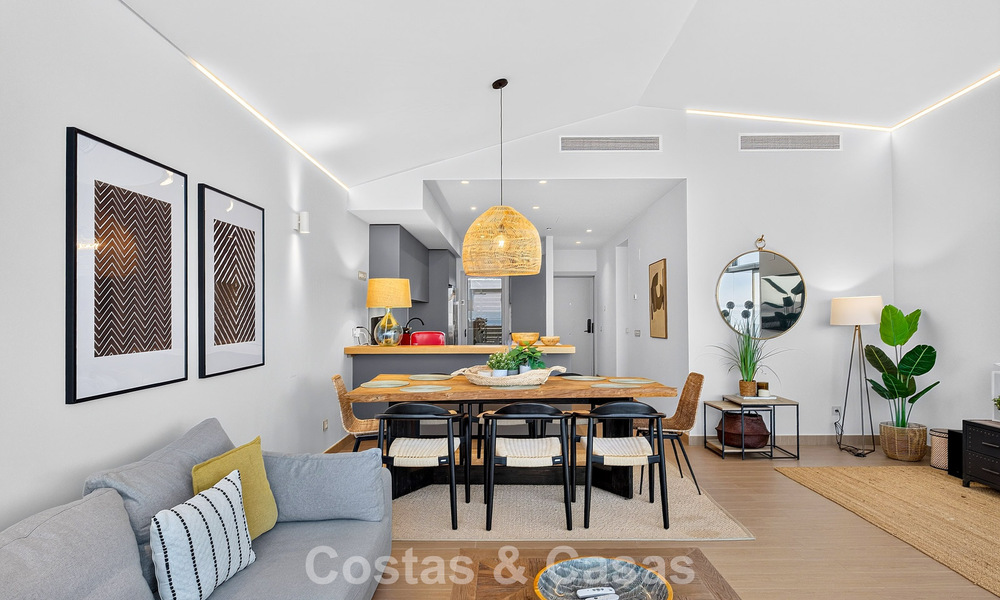 Penthouse d’angle exclusif avec vue panoramique sur la mer à vendre à El Higueron, Benalmádena, Costa del Sol 807394