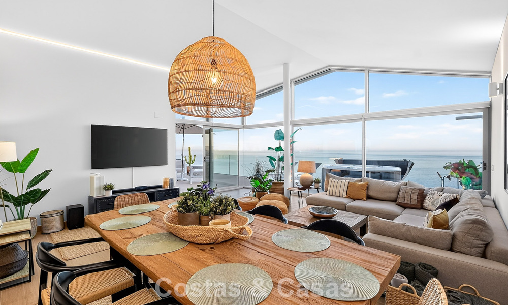 Penthouse d’angle exclusif avec vue panoramique sur la mer à vendre à El Higueron, Benalmádena, Costa del Sol 807396