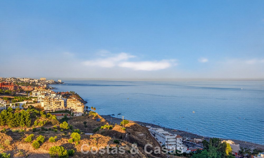 Penthouse d’angle exclusif avec vue panoramique sur la mer à vendre à El Higueron, Benalmádena, Costa del Sol 807402