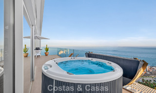 Penthouse d’angle exclusif avec vue panoramique sur la mer à vendre à El Higueron, Benalmádena, Costa del Sol 807405 