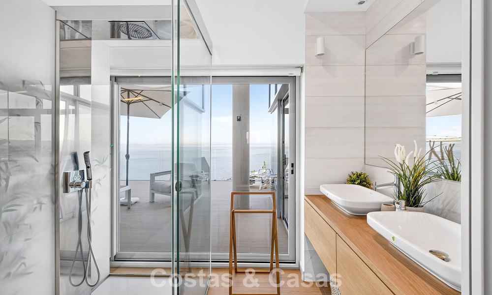 Penthouse d’angle exclusif avec vue panoramique sur la mer à vendre à El Higueron, Benalmádena, Costa del Sol 807410