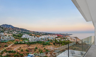 Penthouse d’angle exclusif avec vue panoramique sur la mer à vendre à El Higueron, Benalmádena, Costa del Sol 807420 