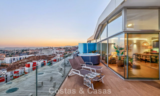 Penthouse d’angle exclusif avec vue panoramique sur la mer à vendre à El Higueron, Benalmádena, Costa del Sol 807425 