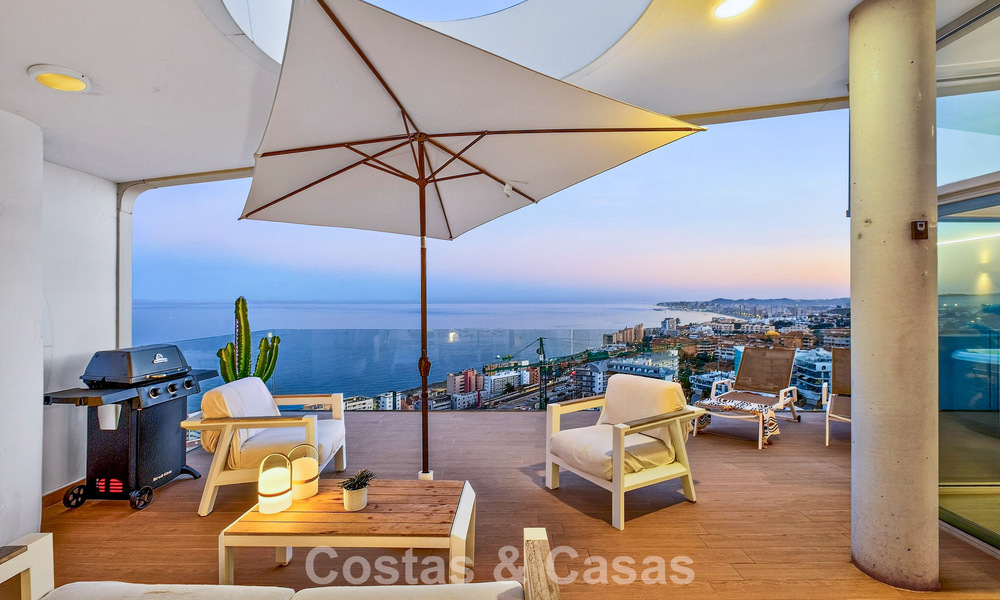 Penthouse d’angle exclusif avec vue panoramique sur la mer à vendre à El Higueron, Benalmádena, Costa del Sol 807426