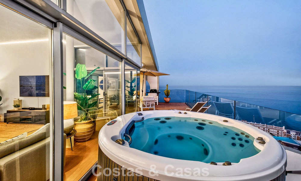 Penthouse d’angle exclusif avec vue panoramique sur la mer à vendre à El Higueron, Benalmádena, Costa del Sol 807430