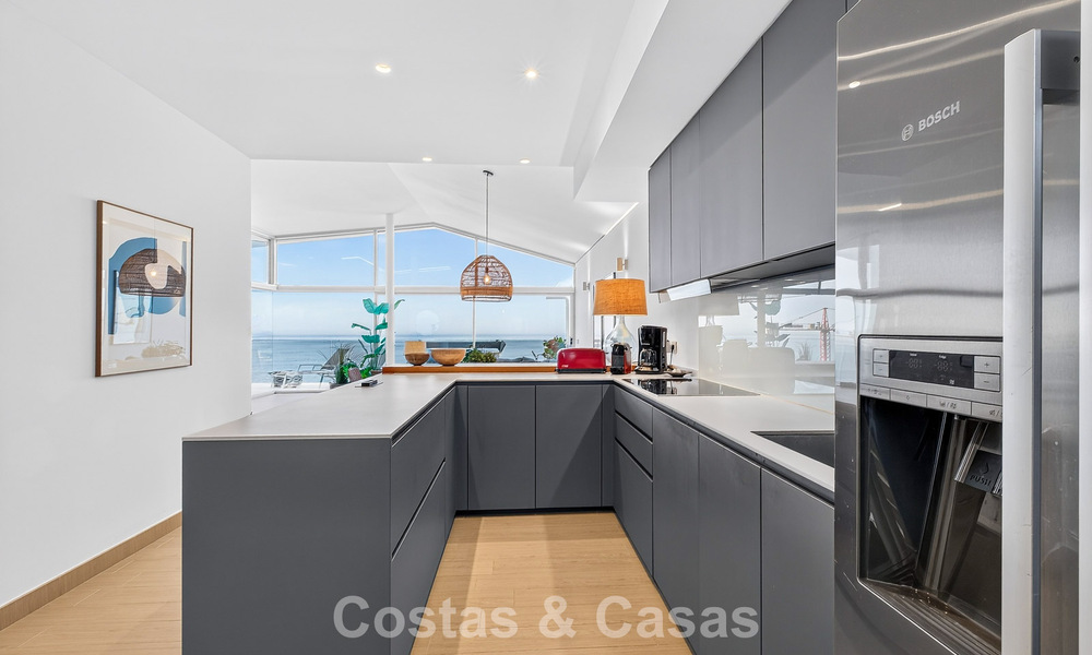 Penthouse d’angle exclusif avec vue panoramique sur la mer à vendre à El Higueron, Benalmádena, Costa del Sol 807437