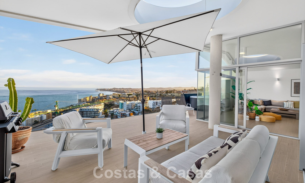 Penthouse d’angle exclusif avec vue panoramique sur la mer à vendre à El Higueron, Benalmádena, Costa del Sol 807760