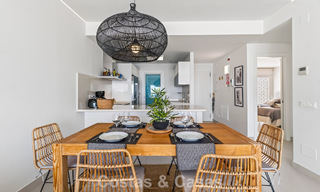 Élégant appartement d’angle avec vue imprenable sur la mer à vendre à El Higuerón, Fuengirola, Costa del Sol 807532 