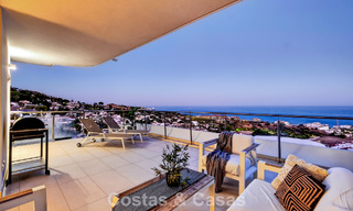 Élégant appartement d’angle avec vue imprenable sur la mer à vendre à El Higuerón, Fuengirola, Costa del Sol 807537 