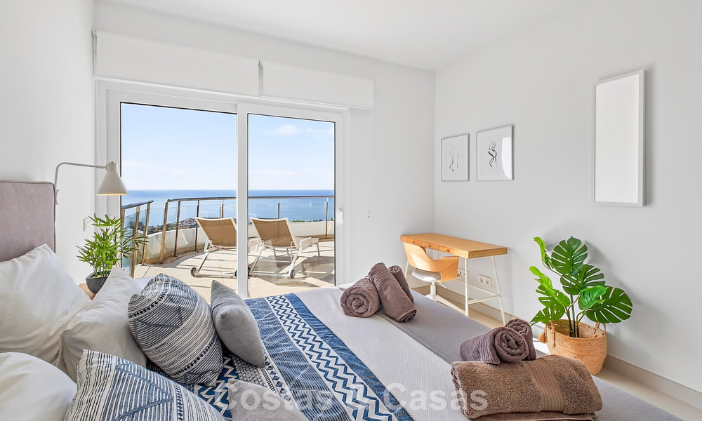 Élégant appartement d’angle avec vue imprenable sur la mer à vendre à El Higuerón, Fuengirola, Costa del Sol 807539