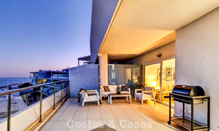 Élégant appartement d’angle avec vue imprenable sur la mer à vendre à El Higuerón, Fuengirola, Costa del Sol 807540 