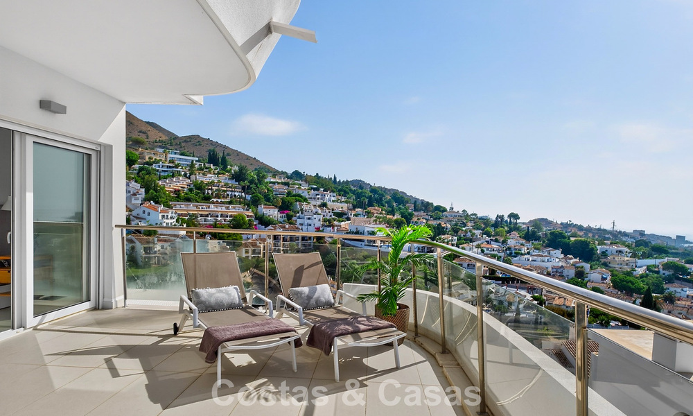 Élégant appartement d’angle avec vue imprenable sur la mer à vendre à El Higuerón, Fuengirola, Costa del Sol 807552