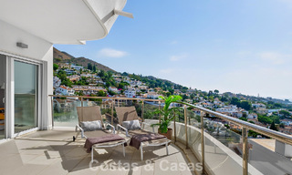 Élégant appartement d’angle avec vue imprenable sur la mer à vendre à El Higuerón, Fuengirola, Costa del Sol 807552 
