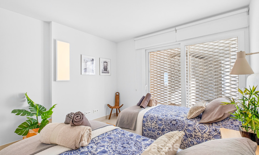 Élégant appartement d’angle avec vue imprenable sur la mer à vendre à El Higuerón, Fuengirola, Costa del Sol 807559