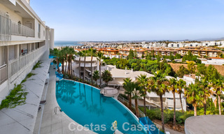 Élégant appartement d’angle avec vue imprenable sur la mer à vendre à El Higuerón, Fuengirola, Costa del Sol 807567 