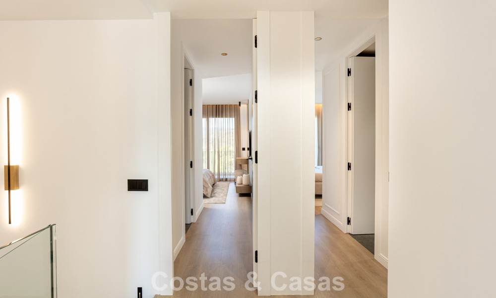 Maison de ville modernisée avec vue panoramique à vendre dans les collines de Marbella - Benahavís 807609