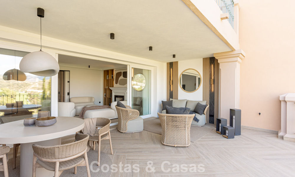 Maison de ville modernisée avec vue panoramique à vendre dans les collines de Marbella - Benahavís 807616