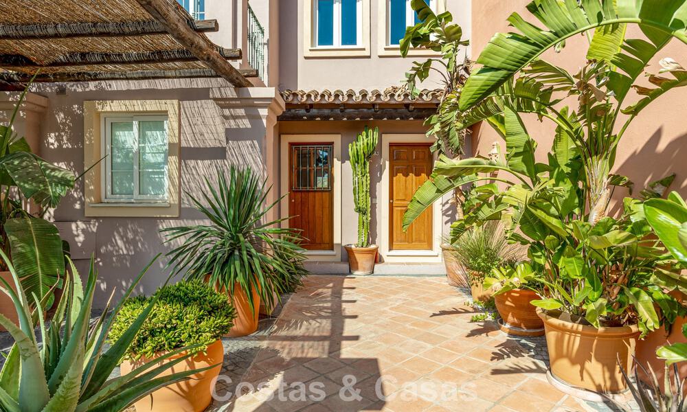 Maison de ville modernisée avec vue panoramique à vendre dans les collines de Marbella - Benahavís 807630