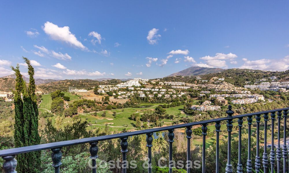 Maison de ville modernisée avec vue panoramique à vendre dans les collines de Marbella - Benahavís 807633