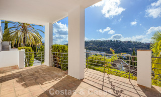 Villa méditerranéenne avec superbes vues sur le golf et la mer à vendre à Los Arqueros, Marbella - Benahavís 807770 