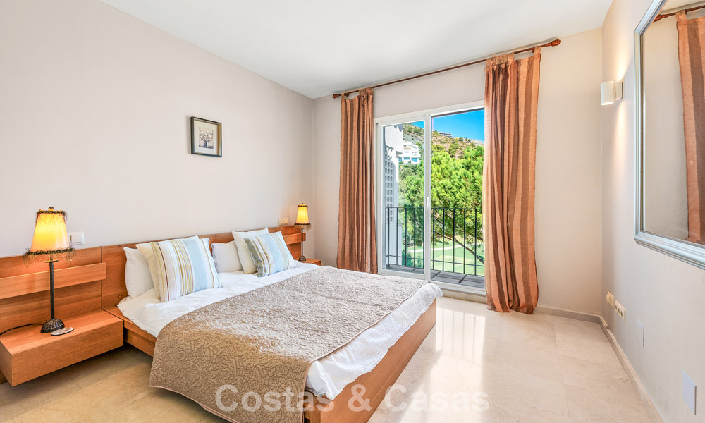 Magnifique penthouse avec potentiel de rénovation à vendre avec vues sur le golf et la mer à La Quinta, Marbella - Benahavís 807674