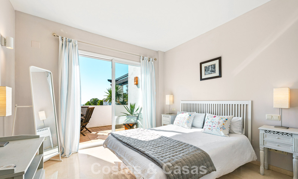 Magnifique penthouse avec potentiel de rénovation à vendre avec vues sur le golf et la mer à La Quinta, Marbella - Benahavís 807678