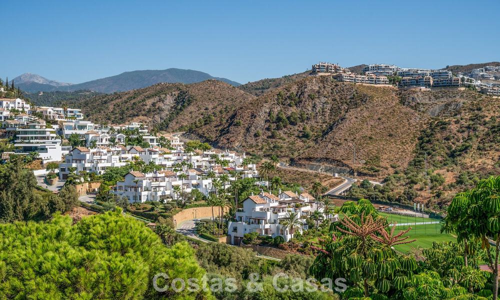 Magnifique penthouse avec potentiel de rénovation à vendre avec vues sur le golf et la mer à La Quinta, Marbella - Benahavís 807694