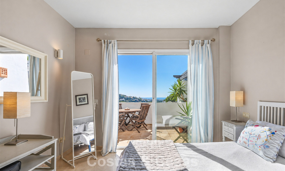 Magnifique penthouse avec potentiel de rénovation à vendre avec vues sur le golf et la mer à La Quinta, Marbella - Benahavís 807697