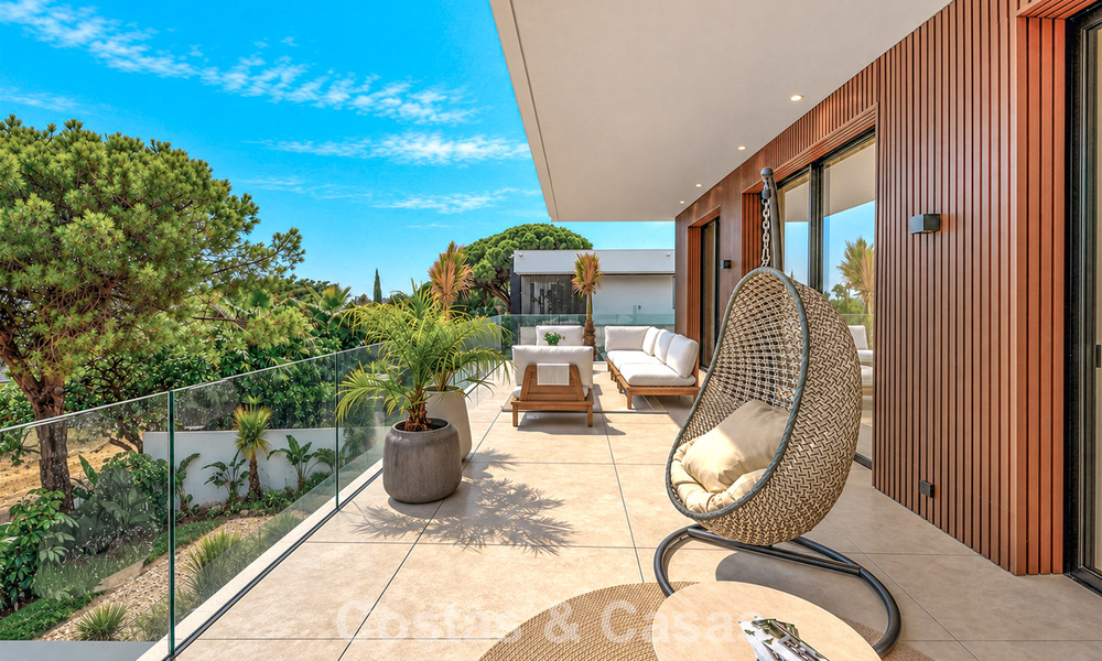 Villa contemporaine neuve avec vues panoramiques à vendre sur le célèbre Golden Mile de Marbella 807801