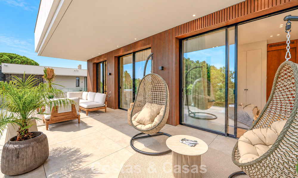 Villa contemporaine neuve avec vues panoramiques à vendre sur le célèbre Golden Mile de Marbella 807802