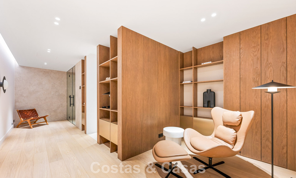 Villa contemporaine neuve avec vues panoramiques à vendre sur le célèbre Golden Mile de Marbella 807805
