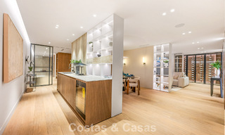 Villa contemporaine neuve avec vues panoramiques à vendre sur le célèbre Golden Mile de Marbella 807811 