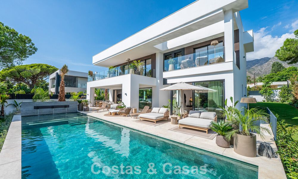 Villa contemporaine neuve avec vues panoramiques à vendre sur le célèbre Golden Mile de Marbella 807858