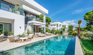 Villa contemporaine neuve avec vues panoramiques à vendre sur le célèbre Golden Mile de Marbella 807862 