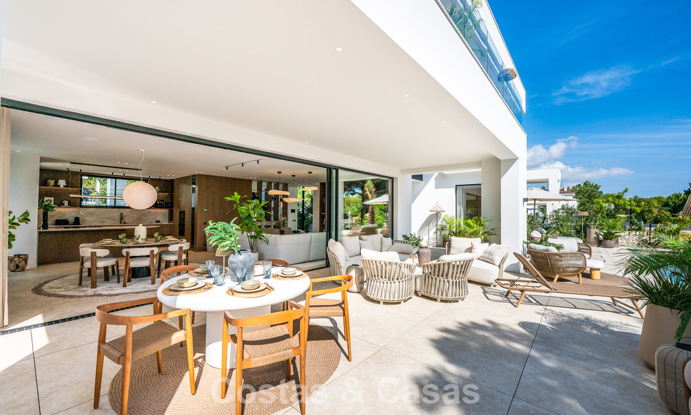 Villa contemporaine neuve avec vues panoramiques à vendre sur le célèbre Golden Mile de Marbella 807863