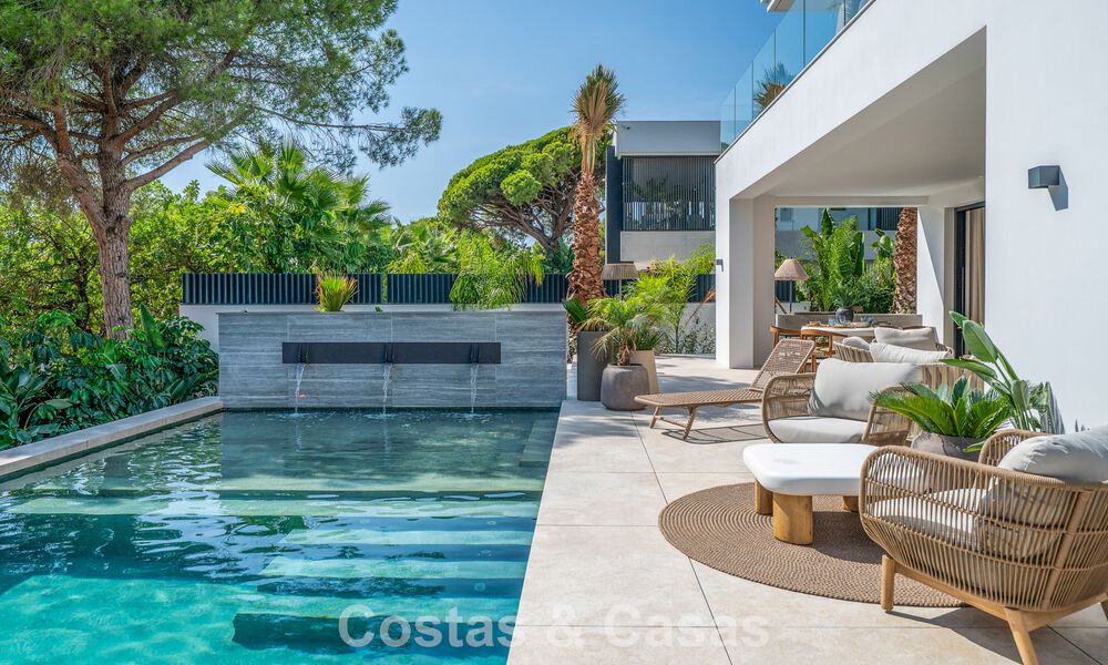Villa contemporaine neuve avec vues panoramiques à vendre sur le célèbre Golden Mile de Marbella 807865
