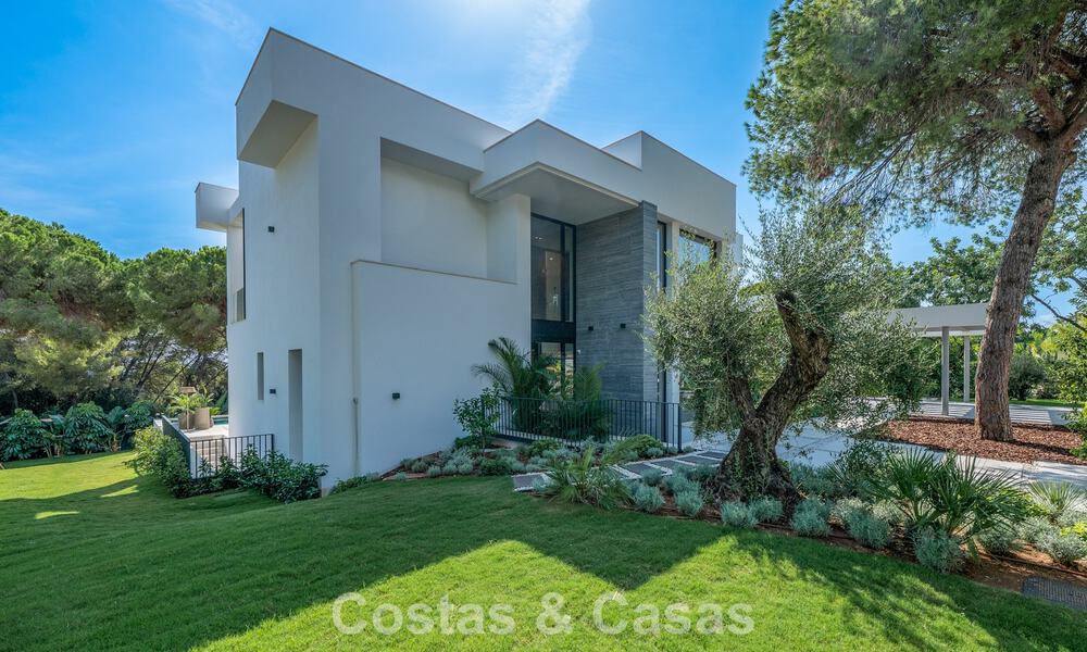 Villa contemporaine neuve avec vues panoramiques à vendre sur le célèbre Golden Mile de Marbella 807869