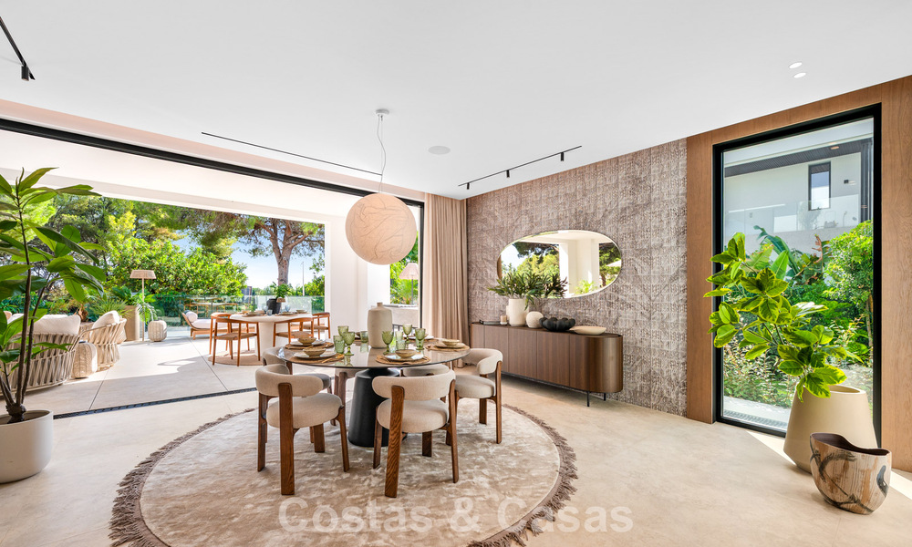 Villa contemporaine neuve avec vues panoramiques à vendre sur le célèbre Golden Mile de Marbella 807891