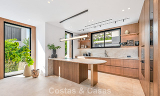 Villa contemporaine neuve avec vues panoramiques à vendre sur le célèbre Golden Mile de Marbella 807892 