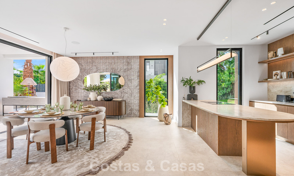 Villa contemporaine neuve avec vues panoramiques à vendre sur le célèbre Golden Mile de Marbella 807894